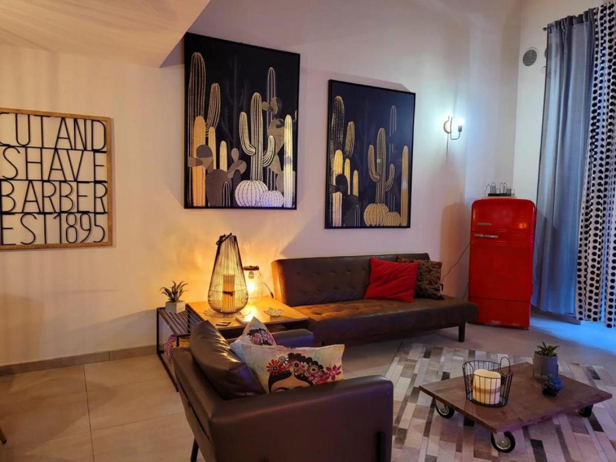 Industry Home كاتانيا المظهر الخارجي الصورة
