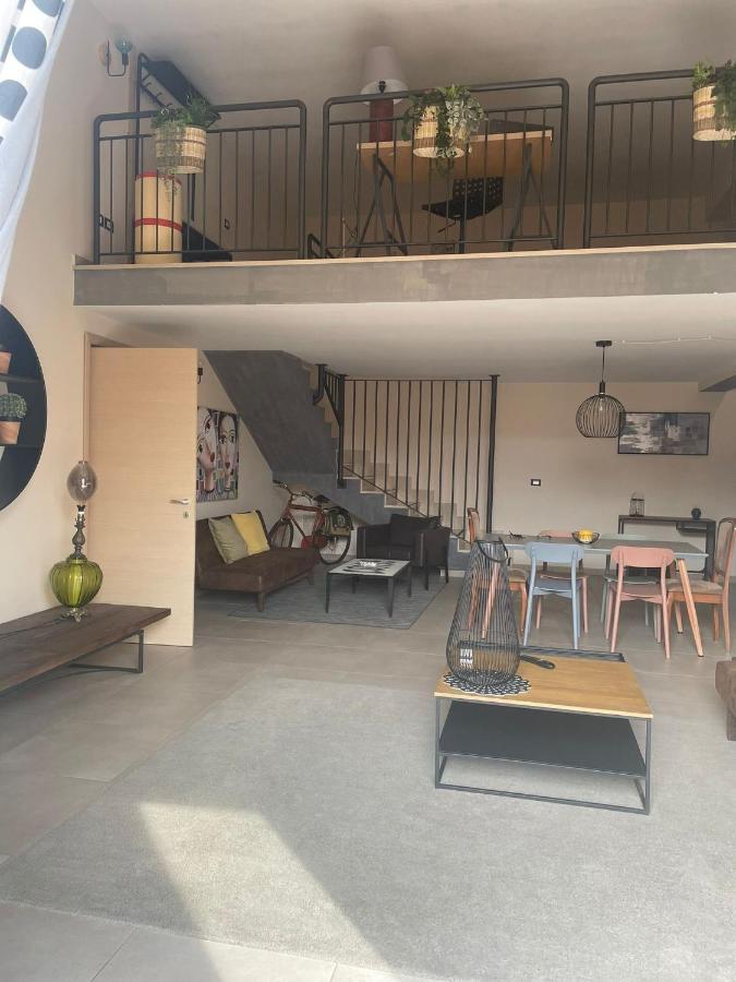 Industry Home كاتانيا المظهر الخارجي الصورة